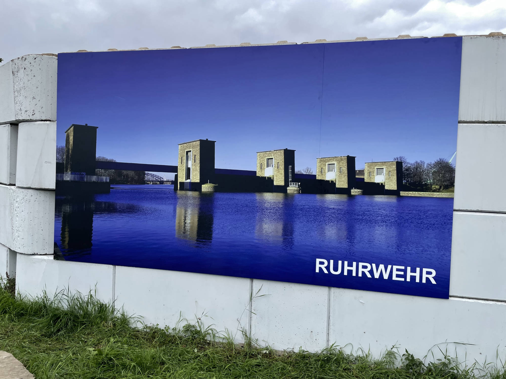 Ortsgebietsverschoenerung Ruhrwehr IGKN Duisburg - www.igkn.de